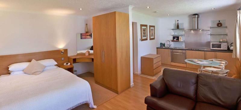 La Collinette Hotel, Cottages & Apartments Saint Peter Port Exterior photo